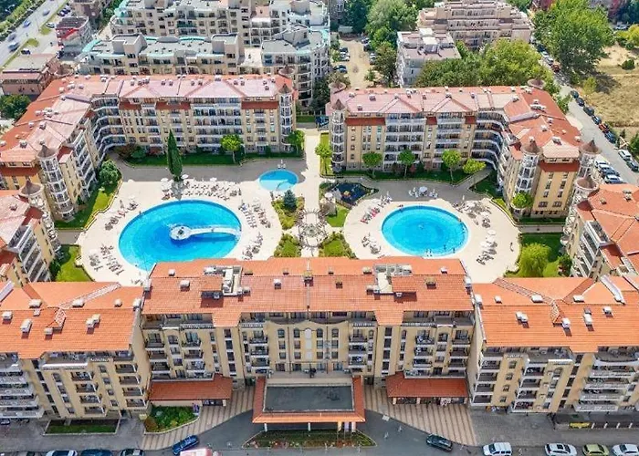 Bright, Central, 1-bed With Pool View * Slantschew brjag
